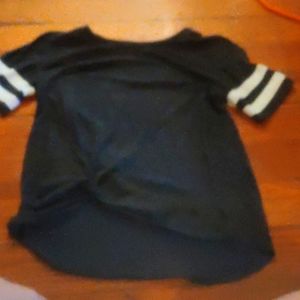 Black and white Tee with knot Made in front